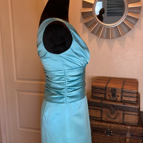 David’s bridal gown, beautiful baby blue size 2 new ✨🛍️ - Picture 6 of 9